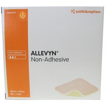 MEDICAZIONE IDROCELLULARE STERILE ALTAMENTE ASSORBENTE NON ADESIVA IN SCHIUMA DI POLIURETANO 10X10CM 3 PEZZI - Farmastop