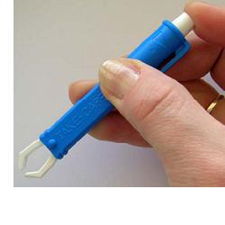 PINZETTA TOGLI ZECCHE IN PLASTICA BLISTER SINGOLO - Farmastop