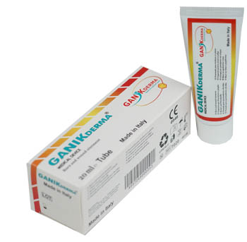 GANIKDERMA MEDICAL DEVICE 20 ML TUBE UNGUENTO PER BRUCIATURE E PIAGHE - Farmastop